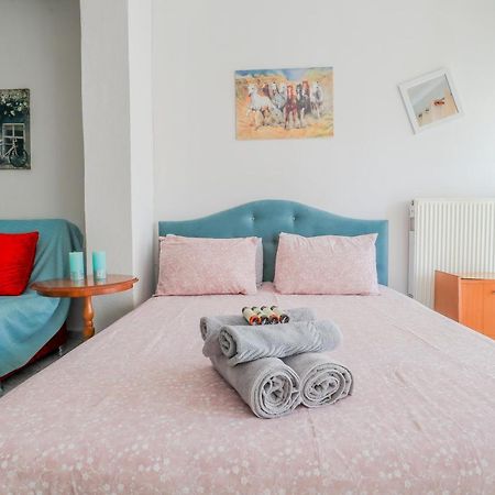 Pepi'S Studio Apartment アレクサンドルポリス エクステリア 写真